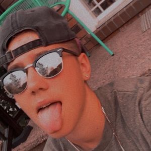 Meet your Posher, Kenzie